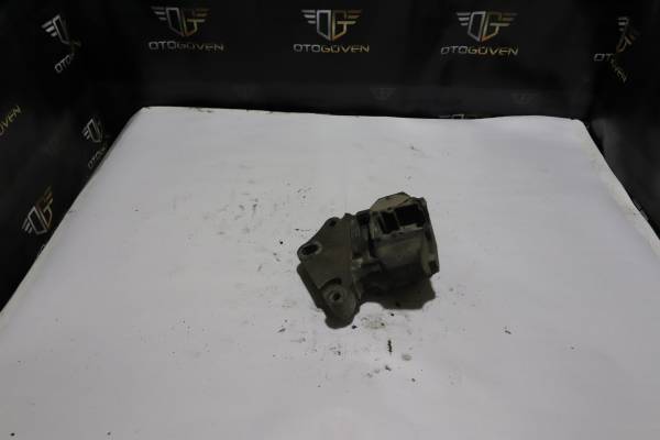 FORD TRANSİT 120 - 120 V ÇIKMA PARÇA TRANSİT 2.2 ÖNDEN ÇEKİŞLİ ŞANZIMAN KULAĞI